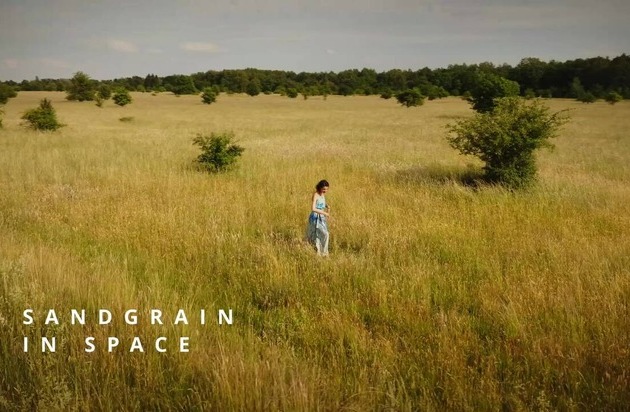 Valle Venia pr&auml;sentiert neuen Song und Video: Sandgrain in Space: LPS feat. Lara